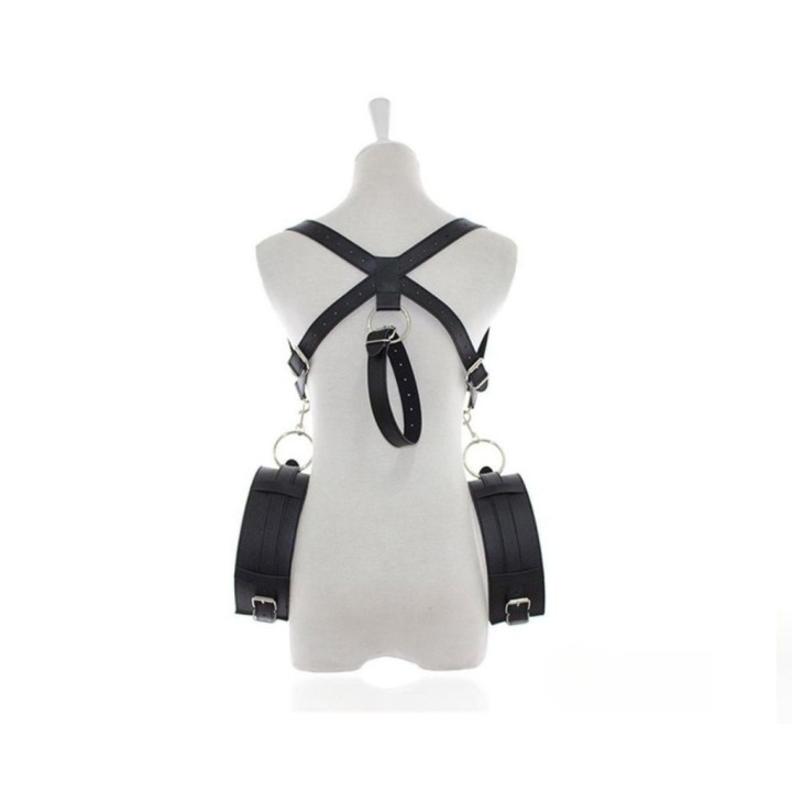 Detalle ajustable y accesorios desmontables restricciones piernas abiertas Latetobed