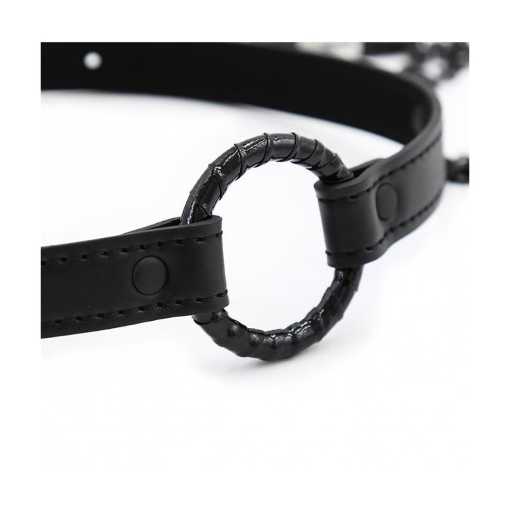 Detalle del aro metálico y pinzas ajustables con fundas protectoras.