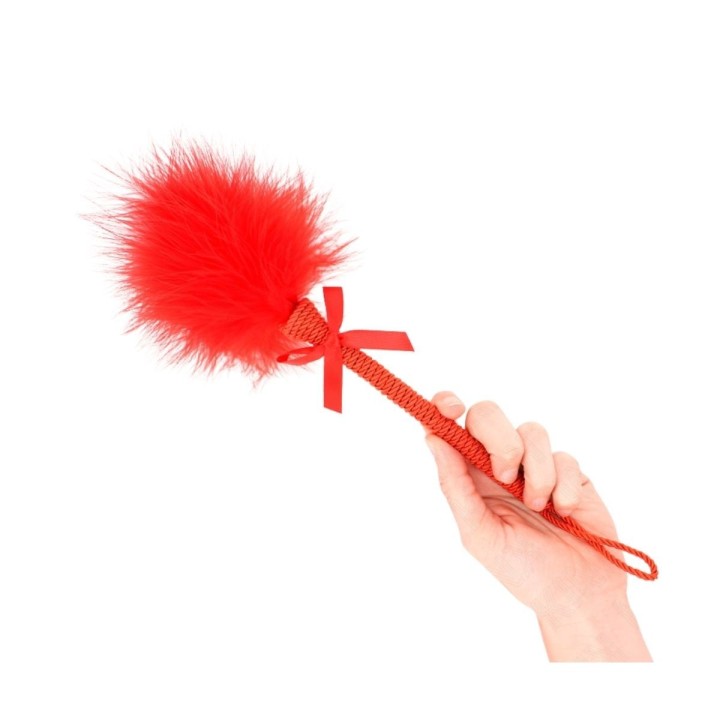 Tickler KINK de plumas rojas con cuerda y lazo – vista frontal