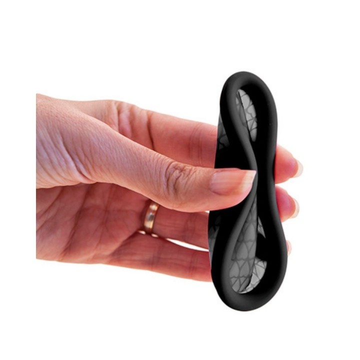 Detalle de la forma a adoptar para la inserción del disco menstrual de Femme République en el canal vaginal.