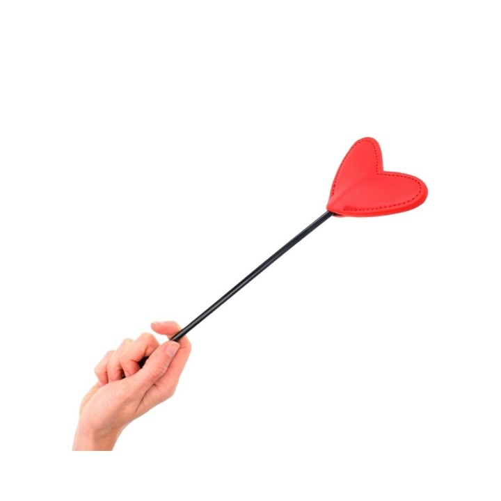 Pala KINK forma corazón en color rojo vista de portada (33 × 10 cm).