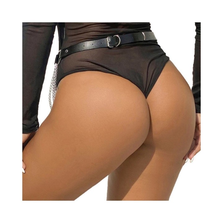 Vista trasera del cinturón de cuero negro con cadenas de Subblime