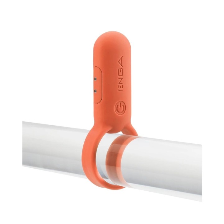 Modo de uso del anillo PaiRing de Tenga, con su punta redondeada para el placer de la pareja