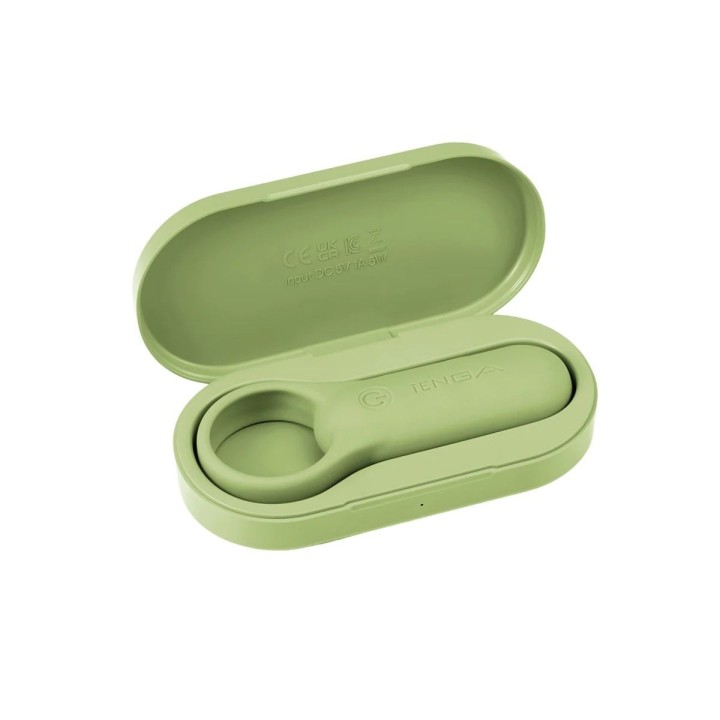 Presentación del Anillo PaiRing de Tenga, en su estuche protector y lugar de carga.