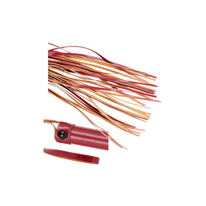 FETISH_SUBMISSIVE_DARK_ROOM__LATIGO_CUERO_VEGANO